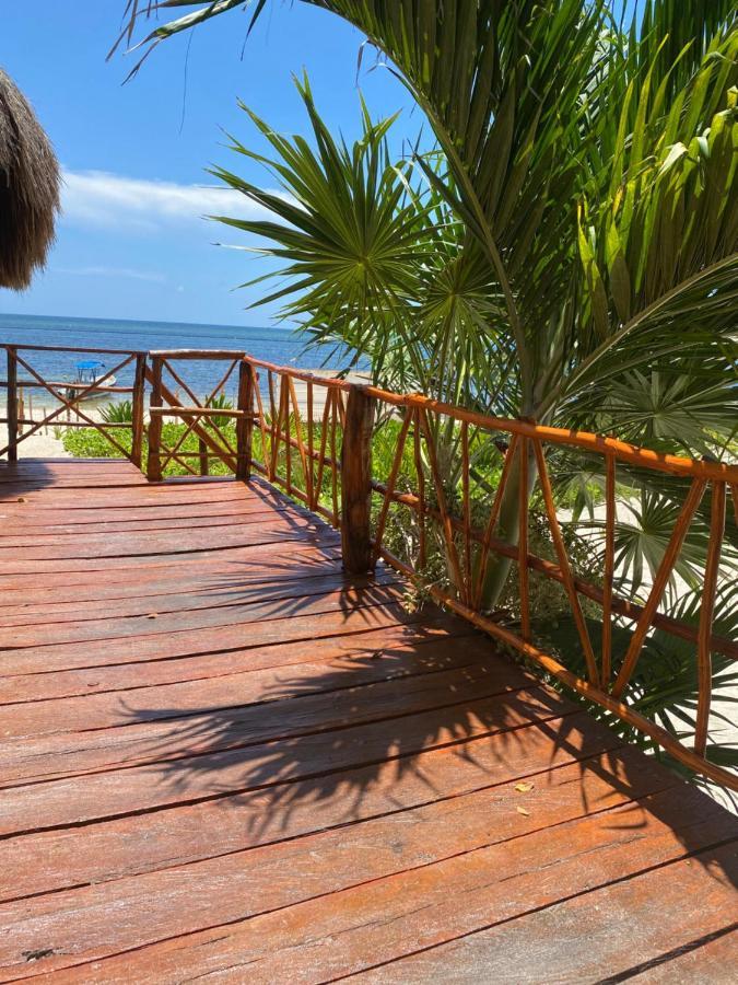 Casa Lucia Beachfront פוארטו מורלוס מראה חיצוני תמונה