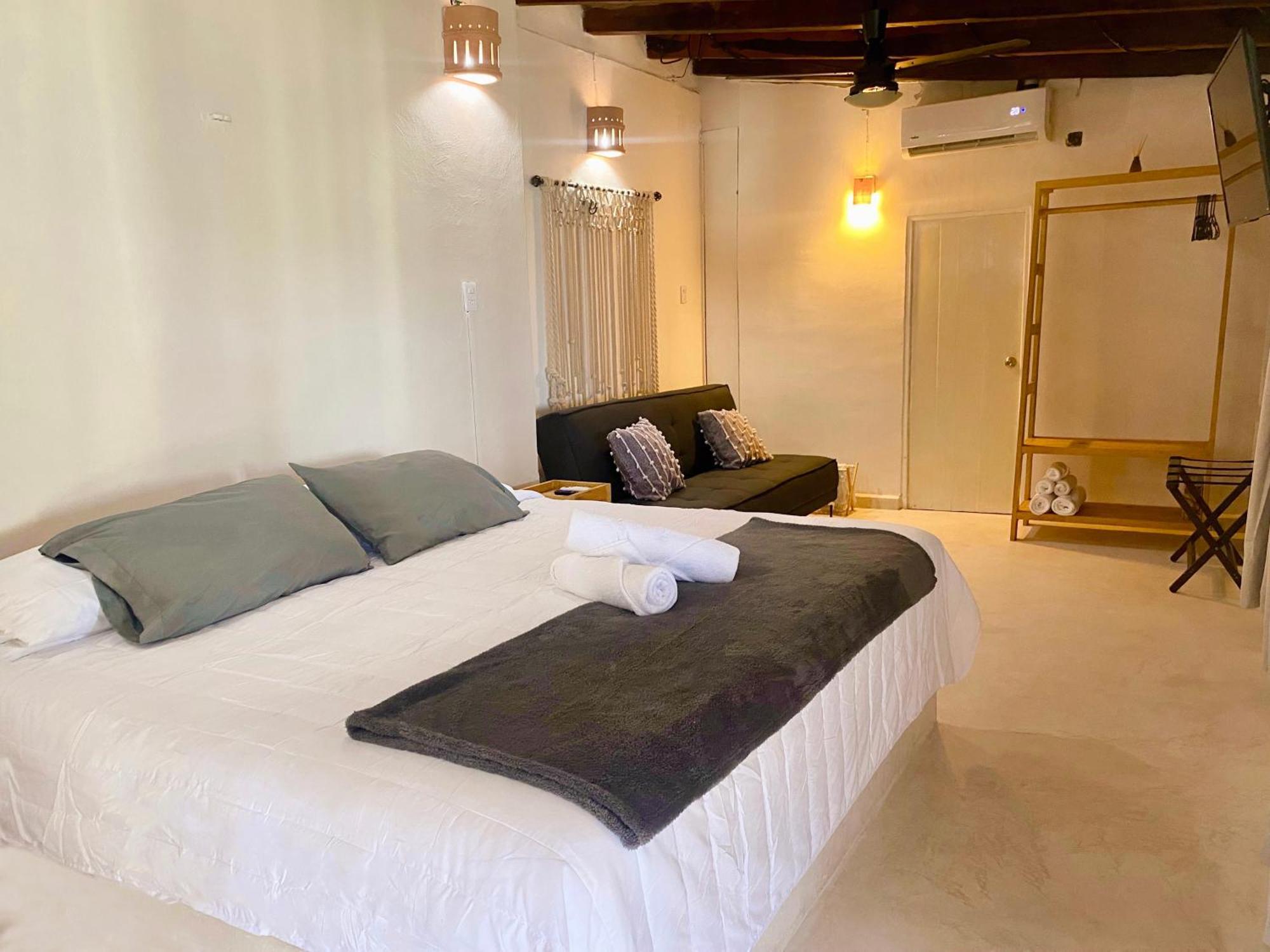 Casa Lucia Beachfront פוארטו מורלוס מראה חיצוני תמונה